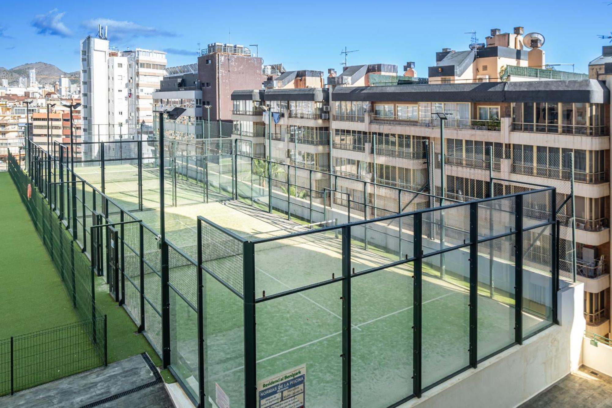 Benipark Apartments Poniente Beach ベニドルム エクステリア 写真