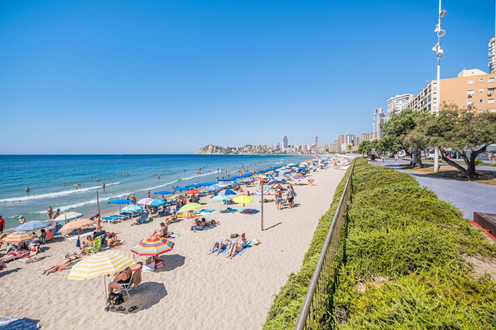 Benipark Apartments Poniente Beach ベニドルム エクステリア 写真