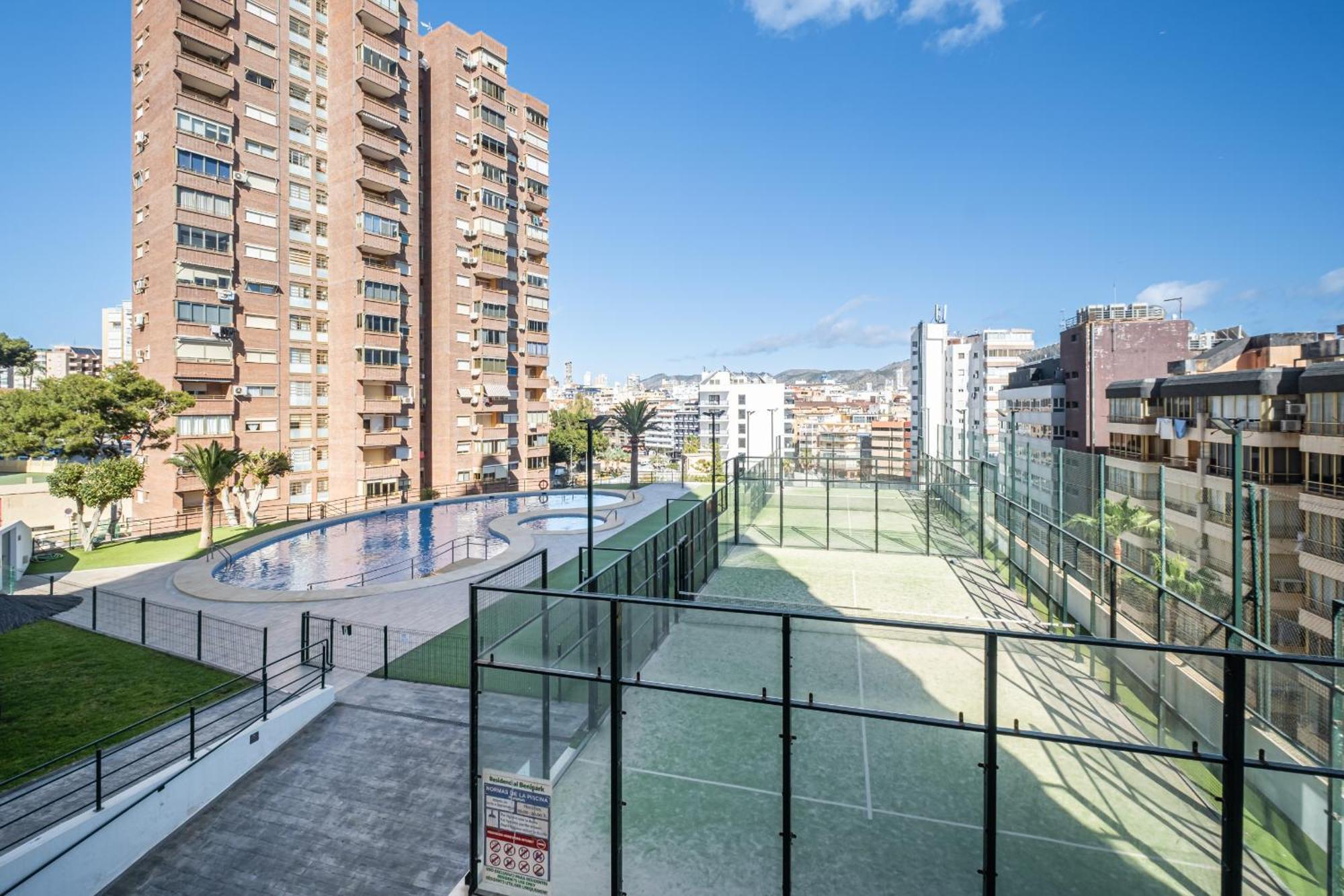 Benipark Apartments Poniente Beach ベニドルム エクステリア 写真